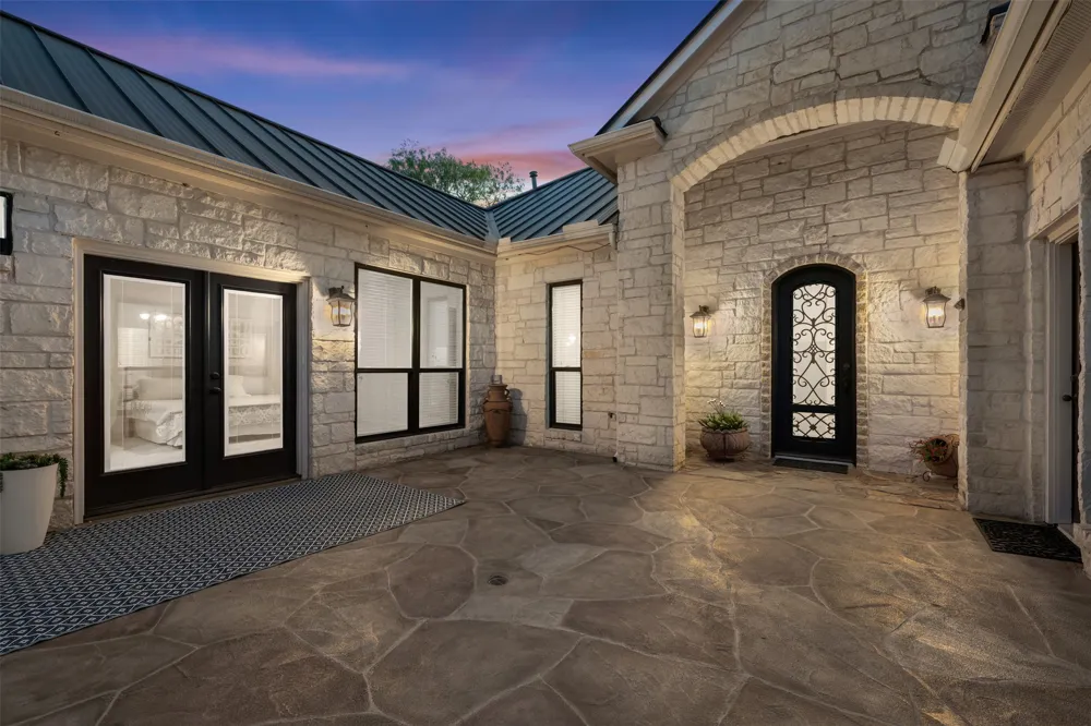 181 Whitney Run Buda, TX 78610