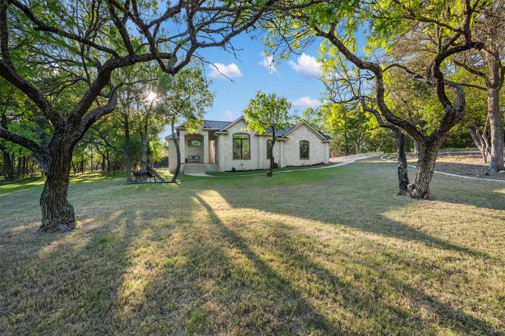 181 Whitney Run Buda, TX 78610