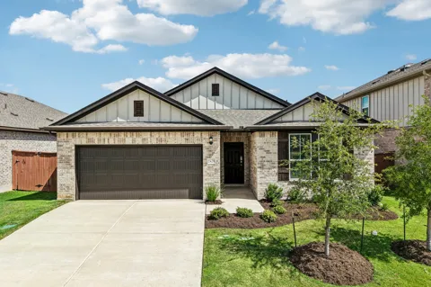 2428 Ambling Trail