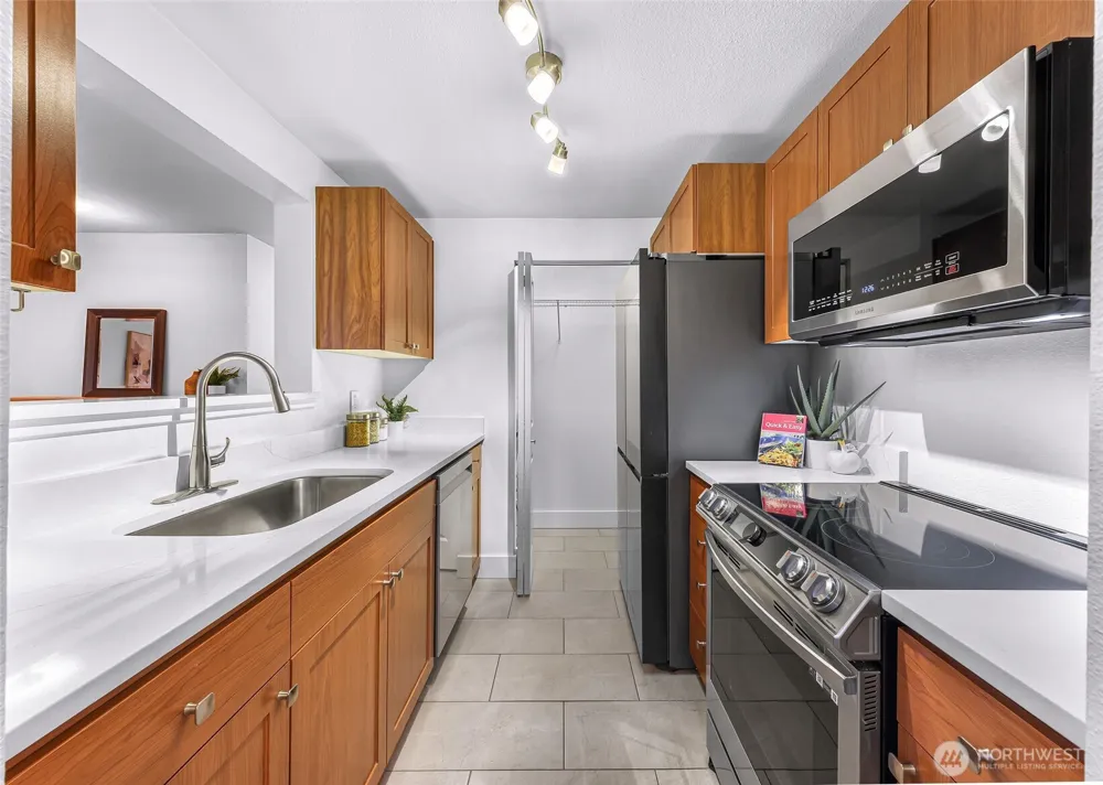 14002 NE 181st Place #A302 Woodinville, WA 98072