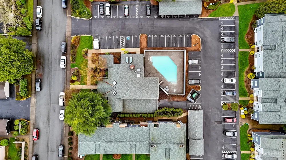 14002 NE 181st Place #A302 Woodinville, WA 98072