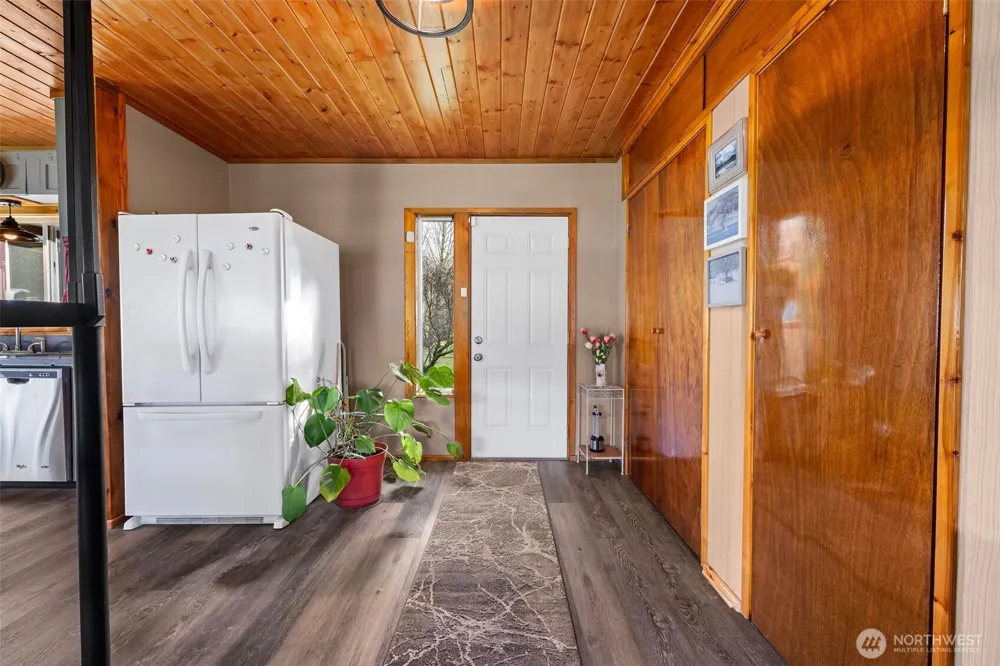 471 Barr Road Grays River, WA 98621