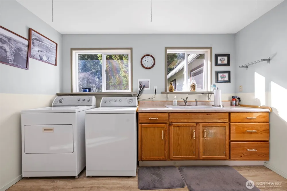 471 Barr Road Grays River, WA 98621