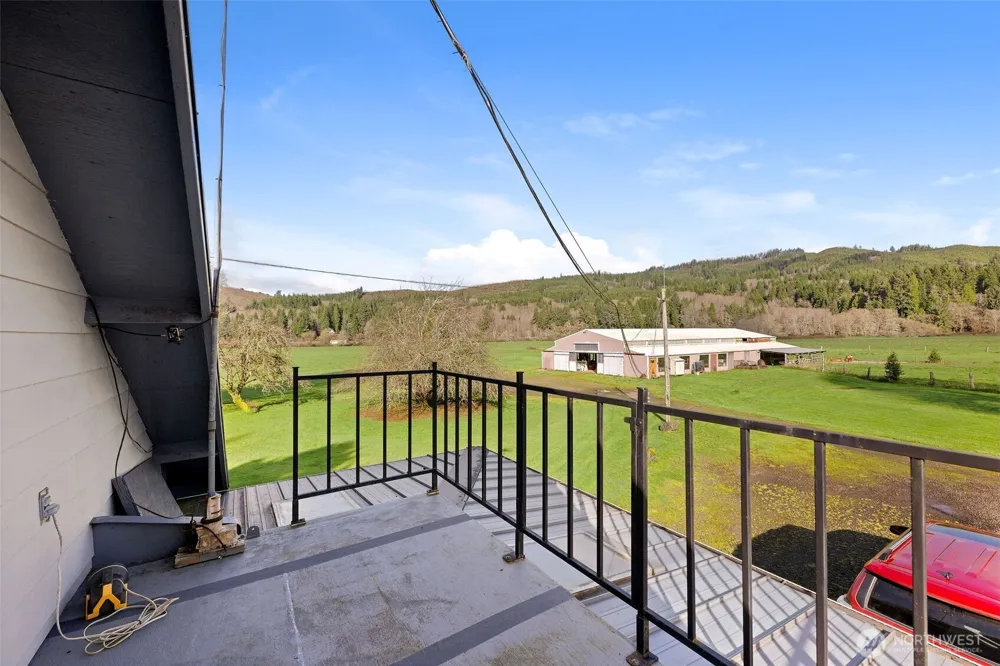 471 Barr Road Grays River, WA 98621