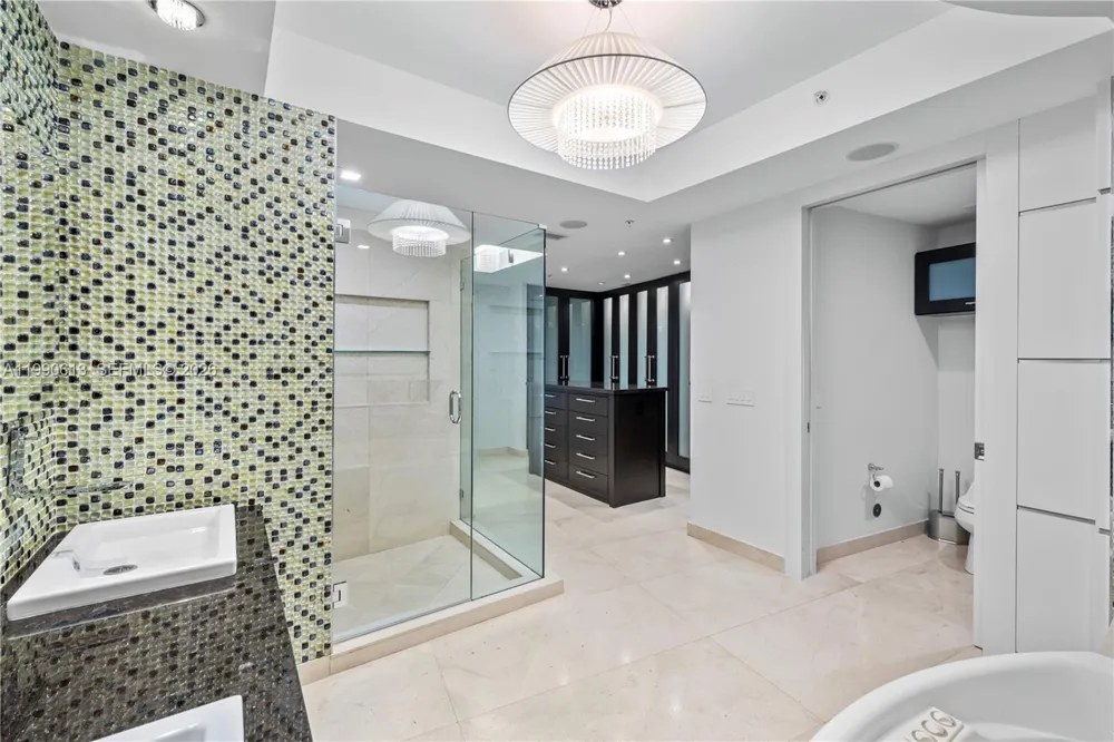 18201 Collins ave #1209 Sunny Isles Beach, FL 33160