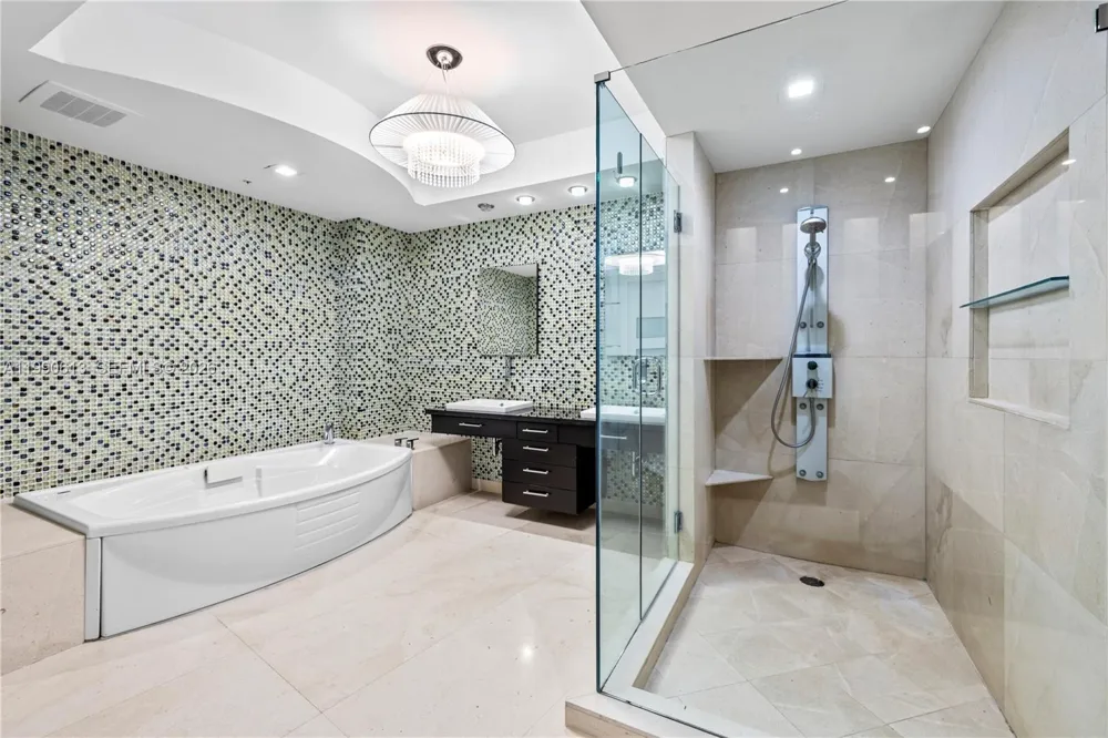 18201 Collins ave #1209 Sunny Isles Beach, FL 33160