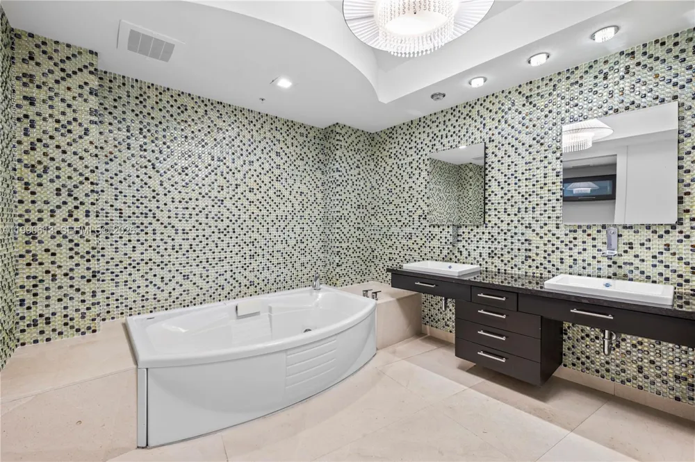 18201 Collins ave #1209 Sunny Isles Beach, FL 33160