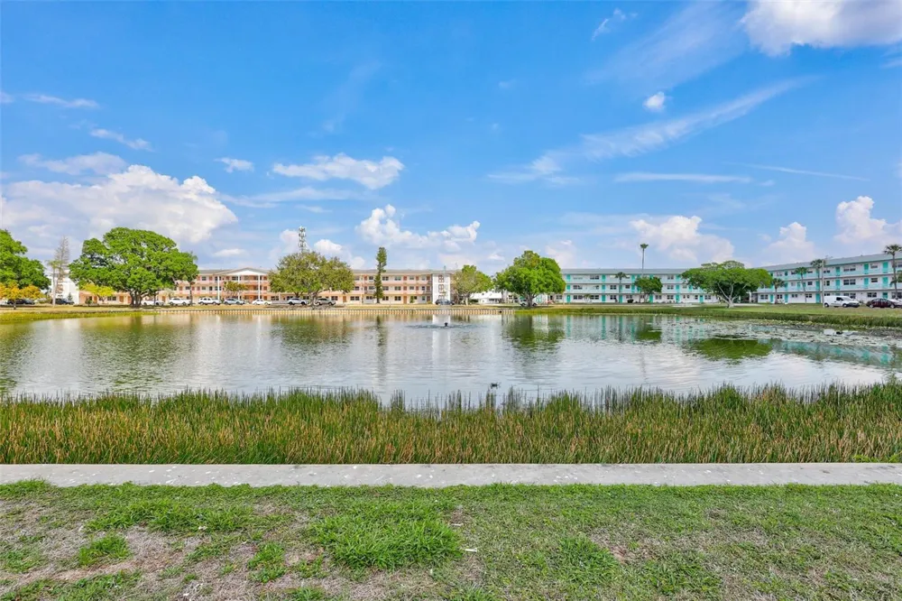 5940 21ST STREET #11 St Petersburg, FL 33714
