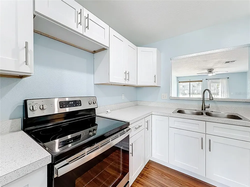 2260 GRENWICH AVENUE #2260 Orlando, FL 32817