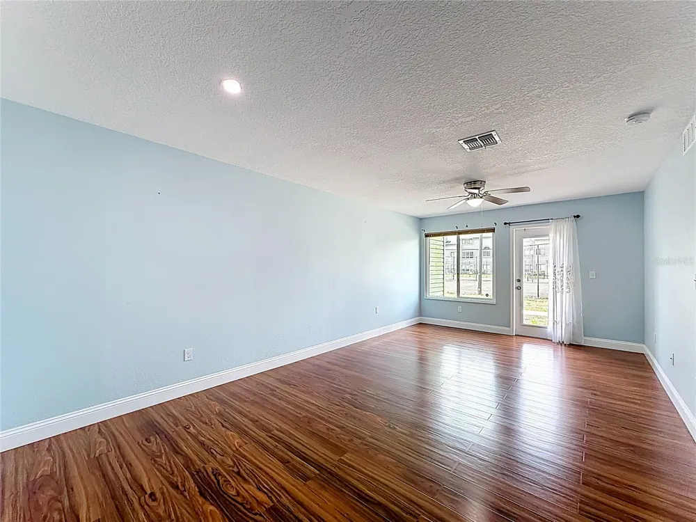 2260 GRENWICH AVENUE #2260 Orlando, FL 32817