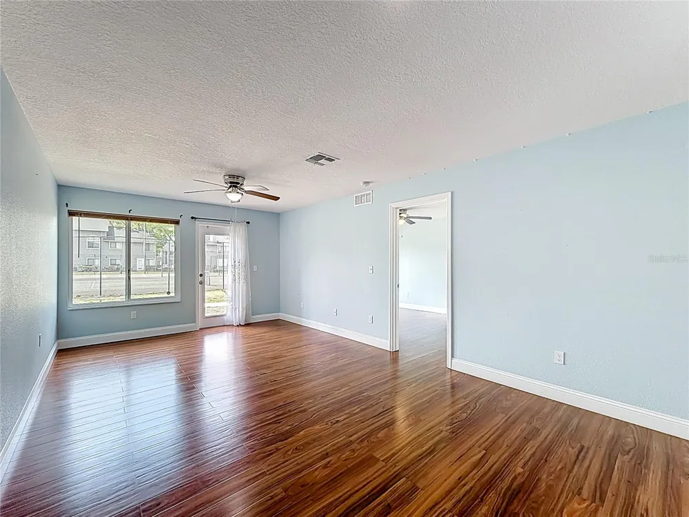 2260 GRENWICH AVENUE #2260 Orlando, FL 32817