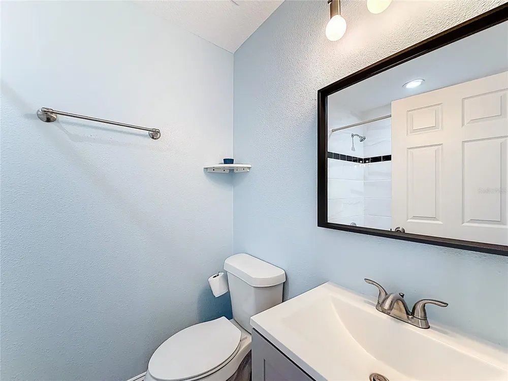 2260 GRENWICH AVENUE #2260 Orlando, FL 32817