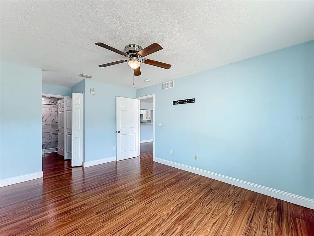 2260 GRENWICH AVENUE #2260 Orlando, FL 32817