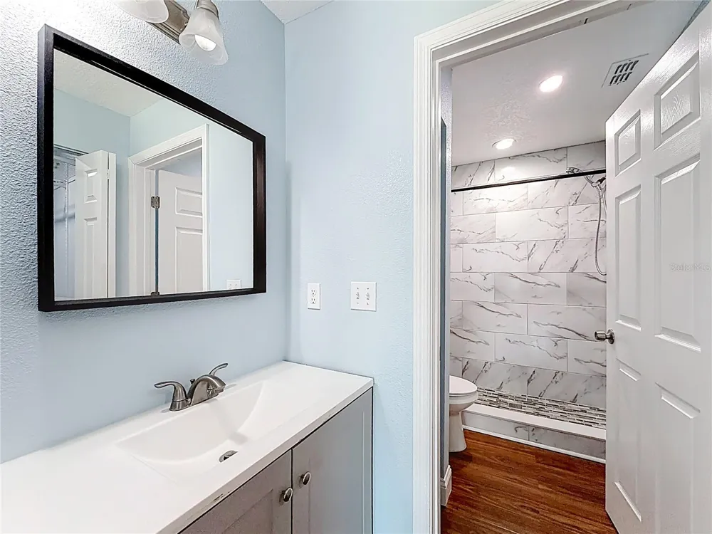 2260 GRENWICH AVENUE #2260 Orlando, FL 32817
