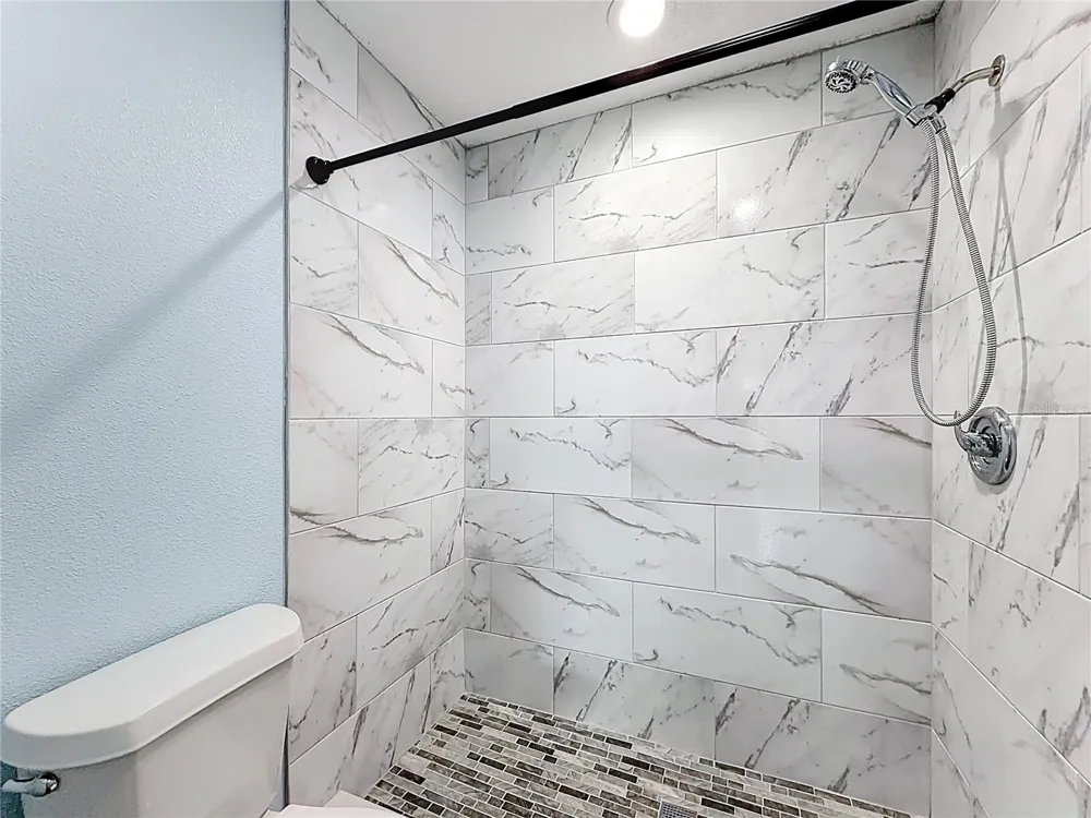 2260 GRENWICH AVENUE #2260 Orlando, FL 32817