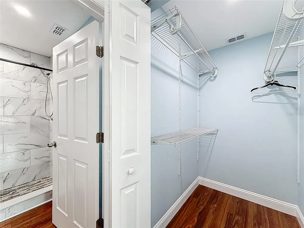 2260 GRENWICH AVENUE #2260 Orlando, FL 32817