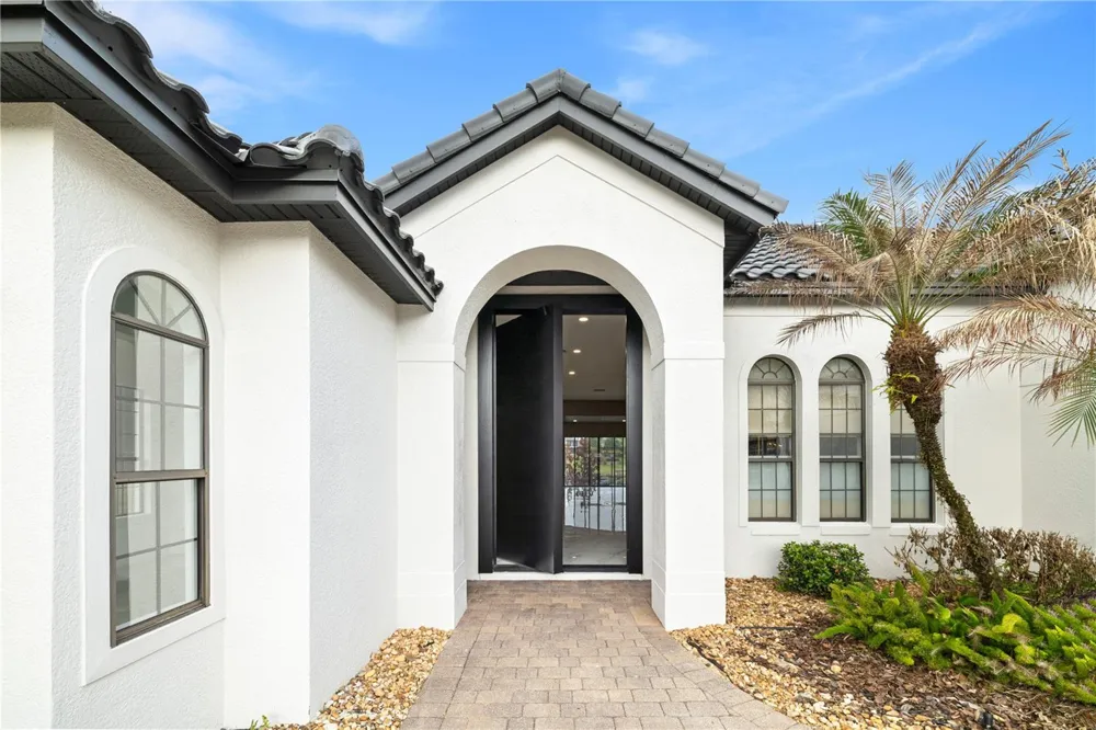 812 JOHNS POINT DRIVE Oakland, FL 34787