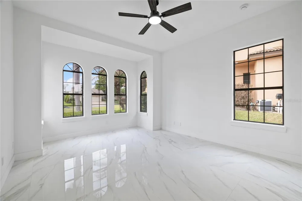 812 JOHNS POINT DRIVE Oakland, FL 34787