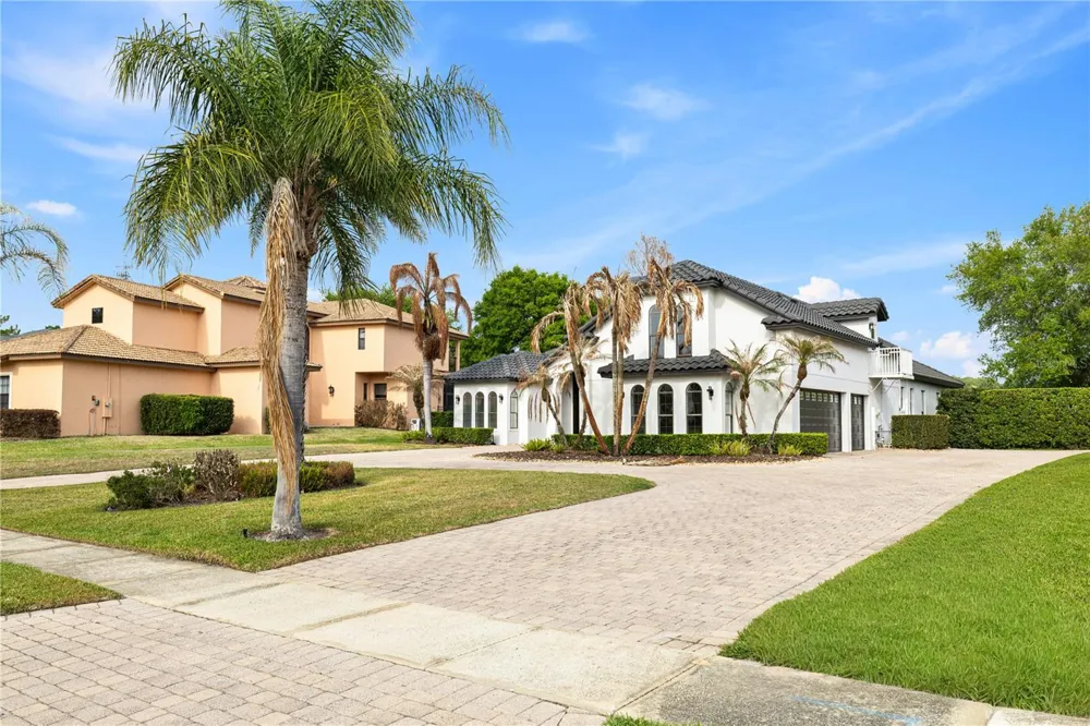 812 JOHNS POINT DRIVE Oakland, FL 34787