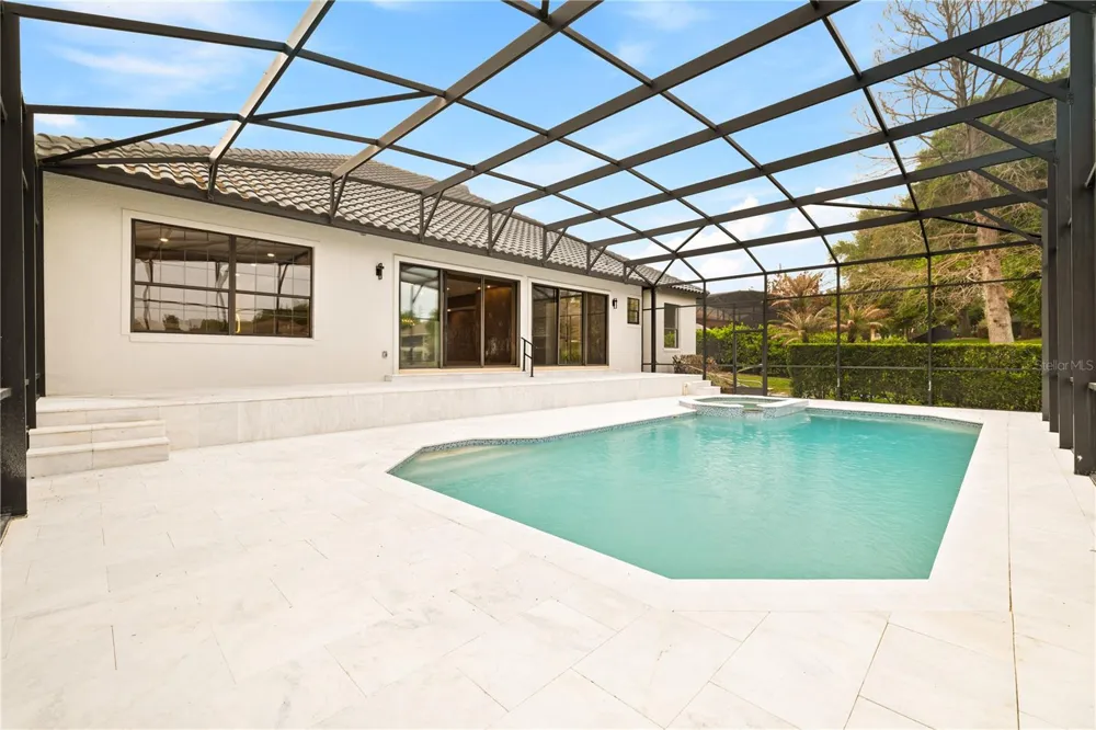 812 JOHNS POINT DRIVE Oakland, FL 34787