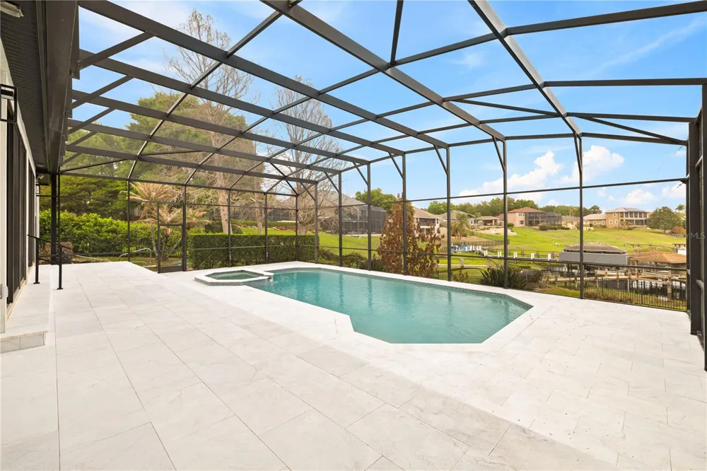 812 JOHNS POINT DRIVE Oakland, FL 34787