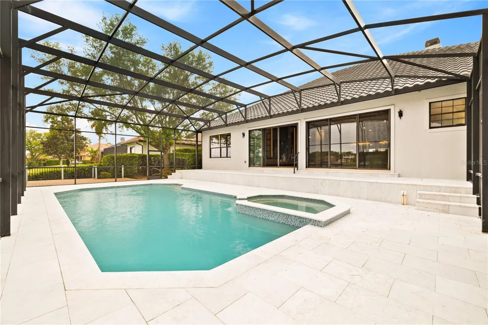 812 JOHNS POINT DRIVE Oakland, FL 34787