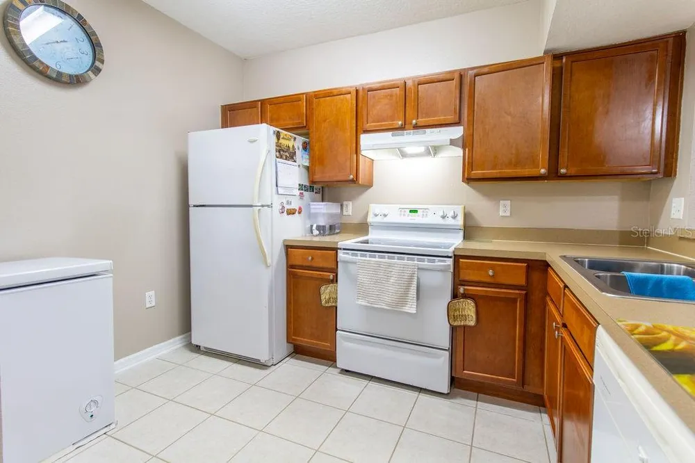 6445 CYPRESSDALE DRIVE #102 Riverview, FL 33578