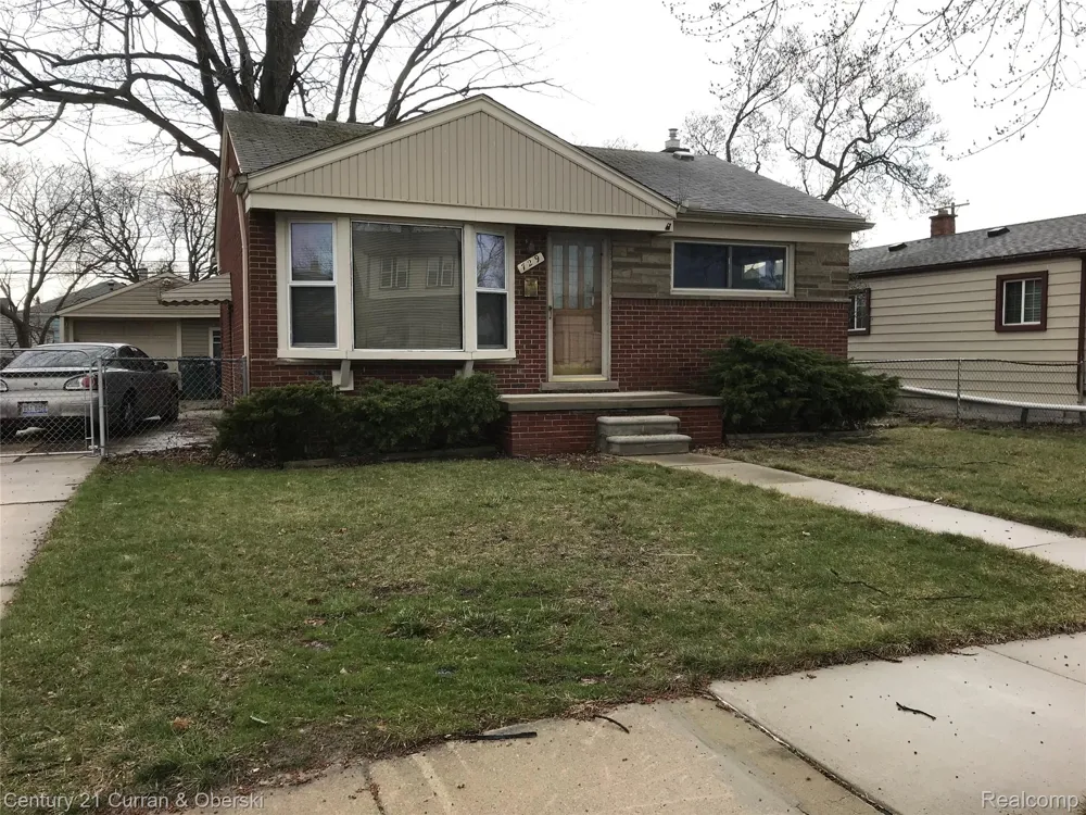 729 Cleophus Parkway Lincoln Park City, MI 48146