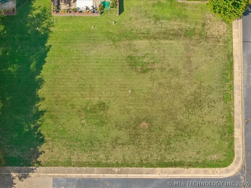 501 St Andrews Place Grove, OK 74344