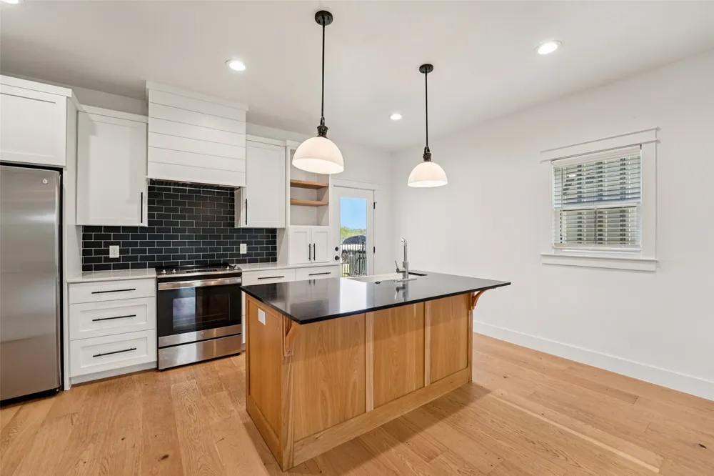 416 Stagecoach Trail San Marcos, TX 78666