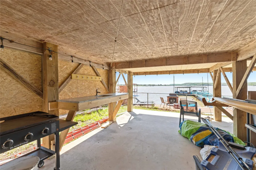 3490 Bounding Main May, TX 76857