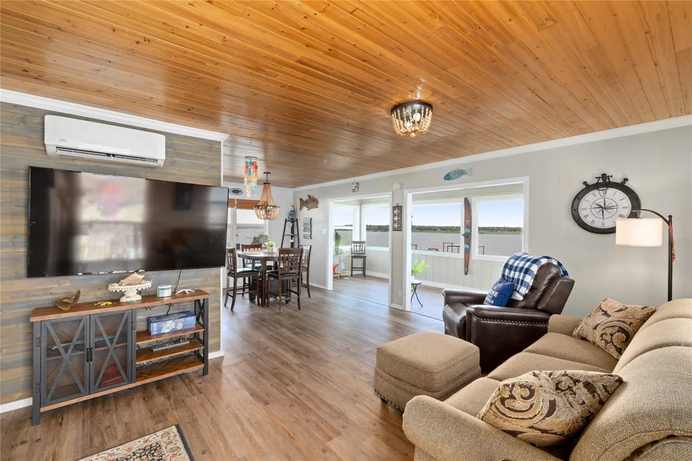3490 Bounding Main May, TX 76857