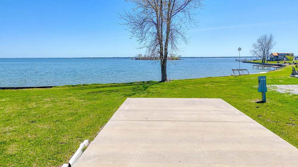 Peninsula Road Kerens, TX 75144