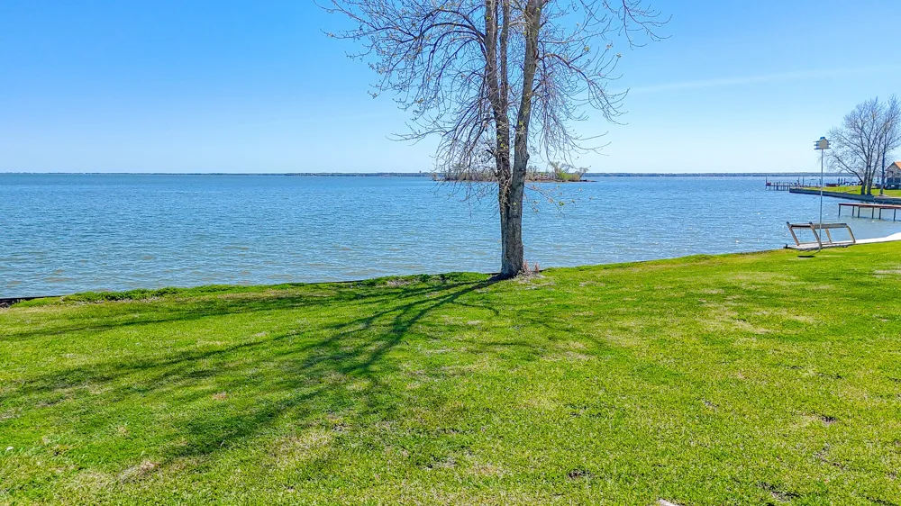 Peninsula Road Kerens, TX 75144