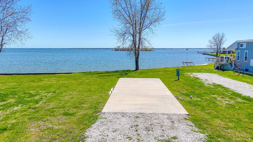 Peninsula Road Kerens, TX 75144