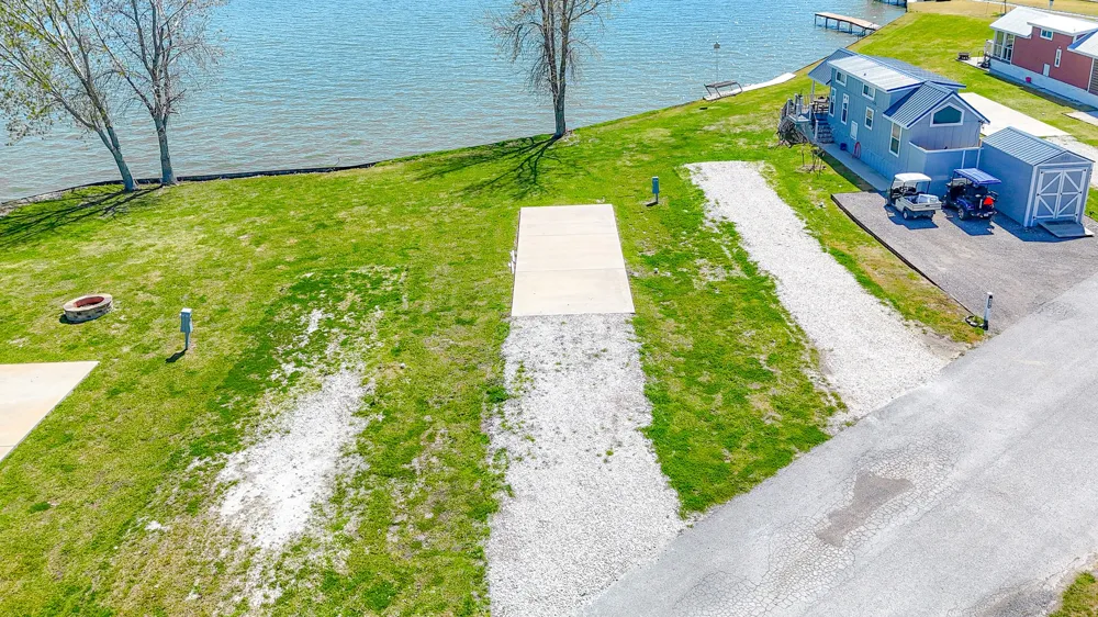 Peninsula Road Kerens, TX 75144