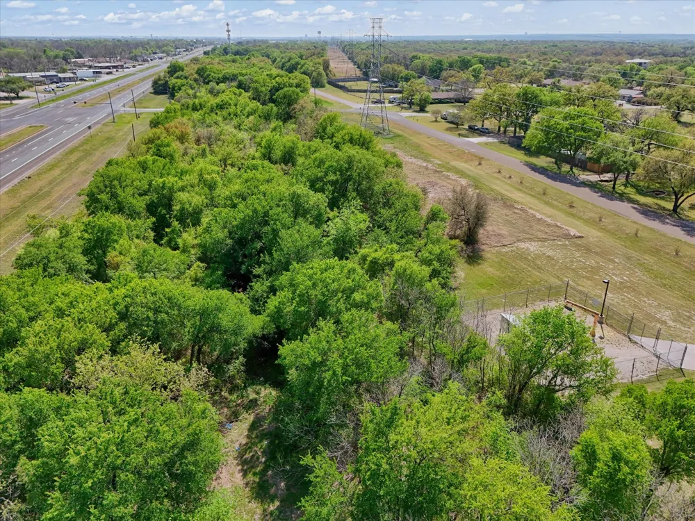 Lacy Drive Lacy Lakeview, TX 76705