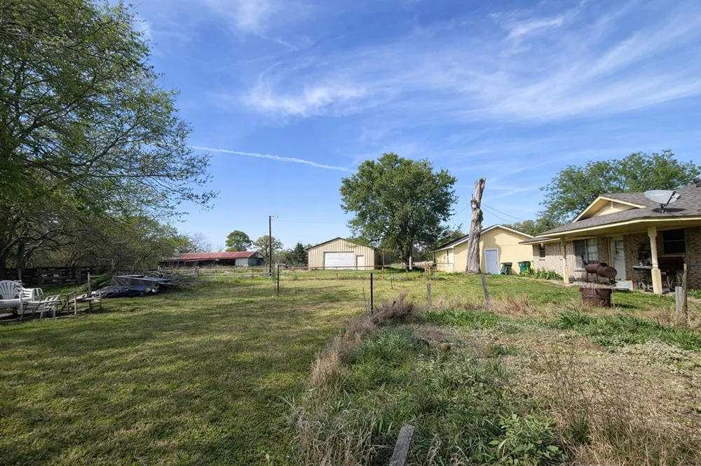 13671 CR 2143 Kemp, TX 75143