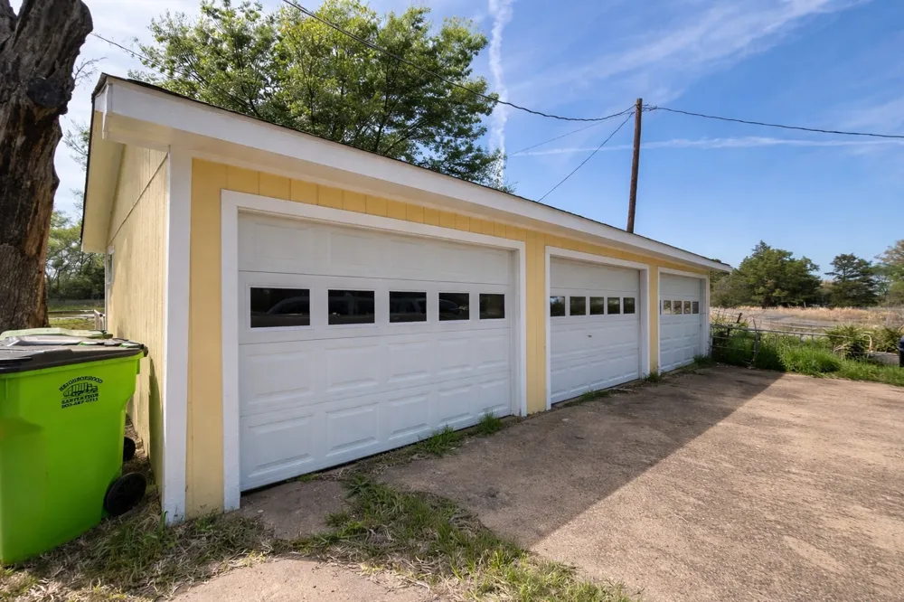 13671 CR 2143 Kemp, TX 75143