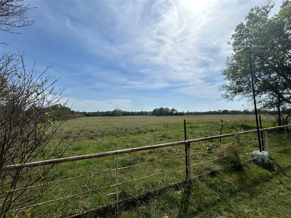 13671 CR 2143 Kemp, TX 75143