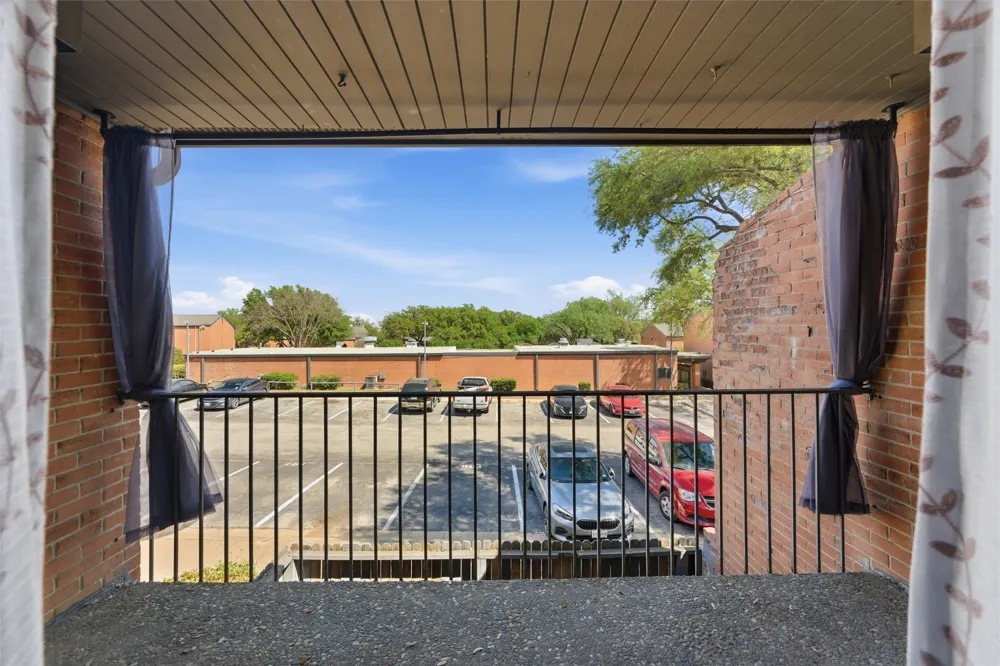 558 E Avenue J #D Grand Prairie, TX 75050