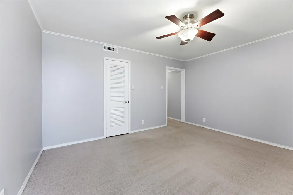 558 E Avenue J #D Grand Prairie, TX 75050