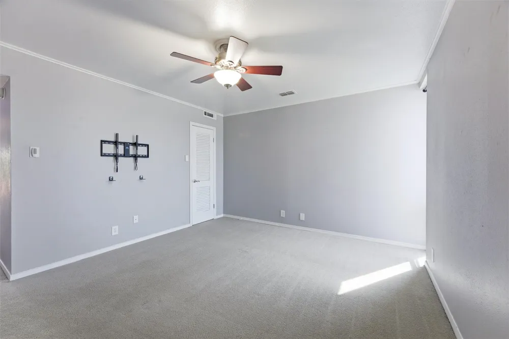 558 E Avenue J #D Grand Prairie, TX 75050