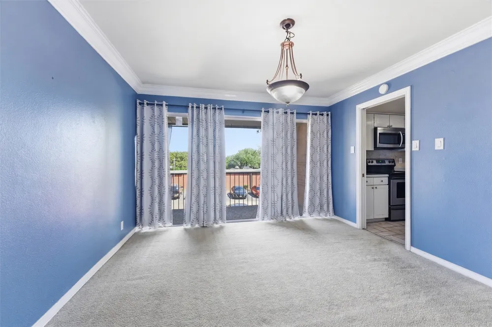558 E Avenue J #D Grand Prairie, TX 75050