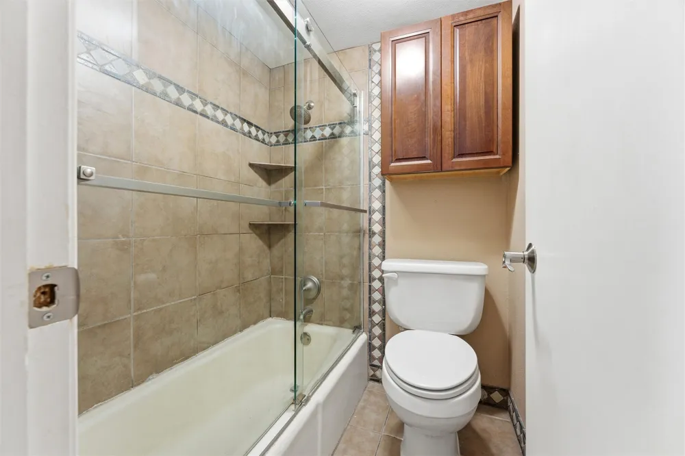 558 E Avenue J #D Grand Prairie, TX 75050