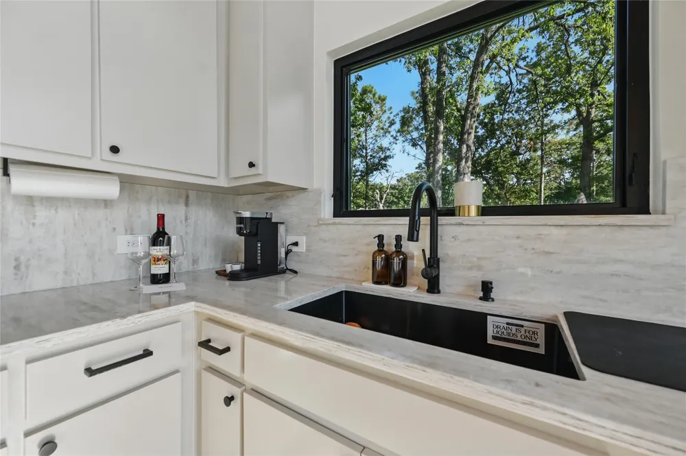 104 Greenwood Drive Trinidad, TX 75163