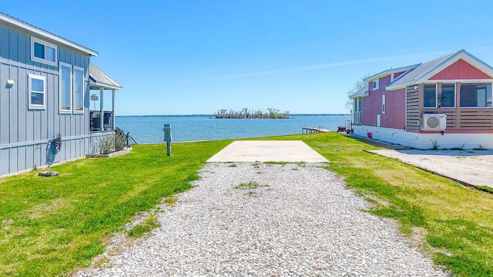 Peninsula Road Kerens, TX 75144
