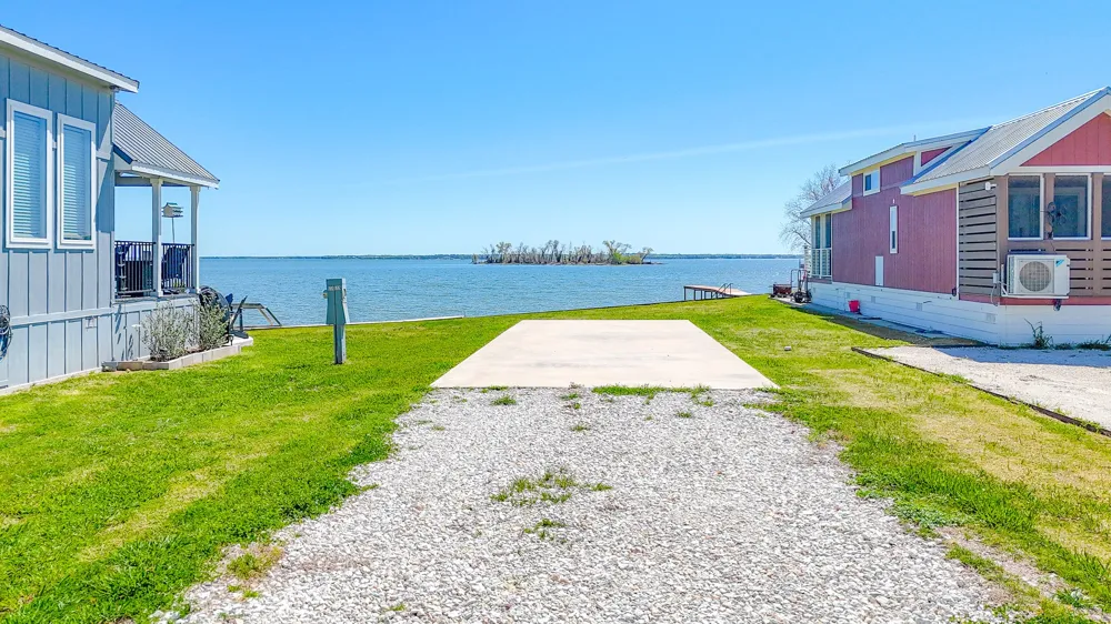 Peninsula Road Kerens, TX 75144