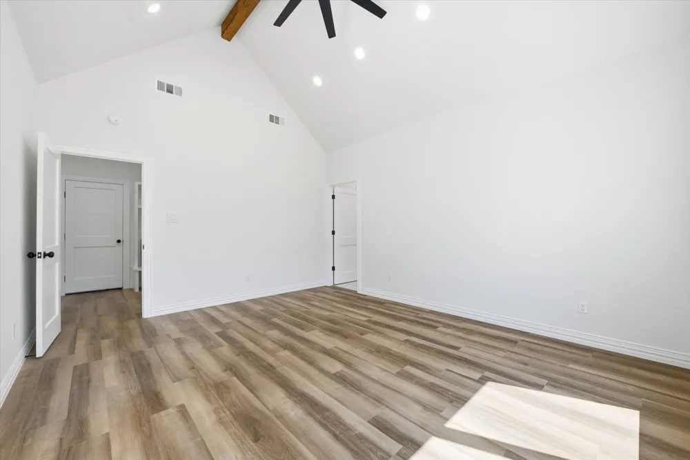 377 Oak Cove Court Sunset, TX 76270