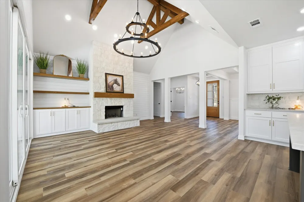 377 Oak Cove Court Sunset, TX 76270